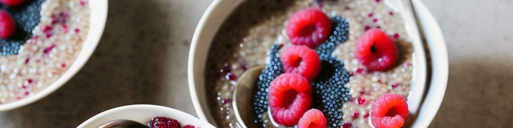 Buckwheat porridge with raspberries and chia seeds