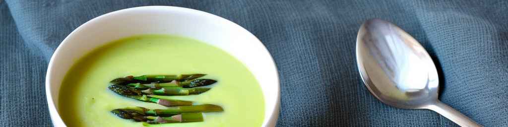 Cold asparagus and leek soup