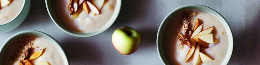 Spiced apple and pear porridge