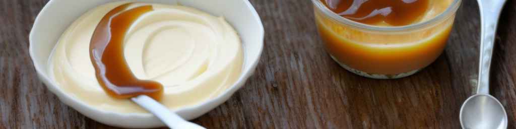 Vanilla Pudding with Caramel Drizzle